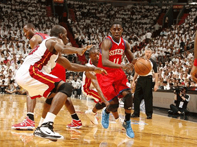 黑白直播nba赛季赛程视频观看_黑白直播nba赛季赛程高清无插件无延迟_云雀直播